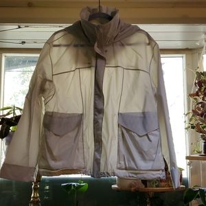 Light grey lightweight Lululemon jacket